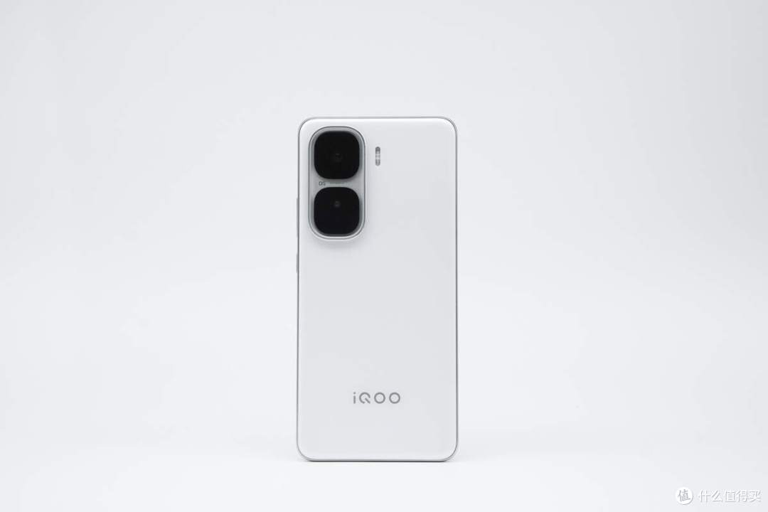 6800mAh+120W闪充,续航快充兼得,一文读懂 iQOO Neo10 Pro+充电