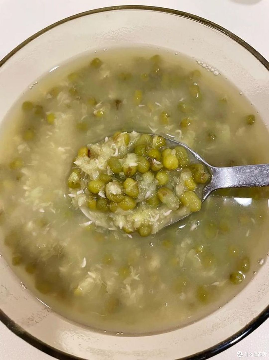 绿豆汤是什么颜色?你是怎么做的?