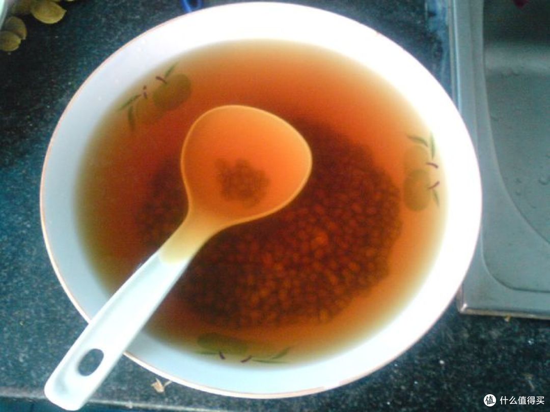 绿豆汤是什么颜色?你是怎么做的?