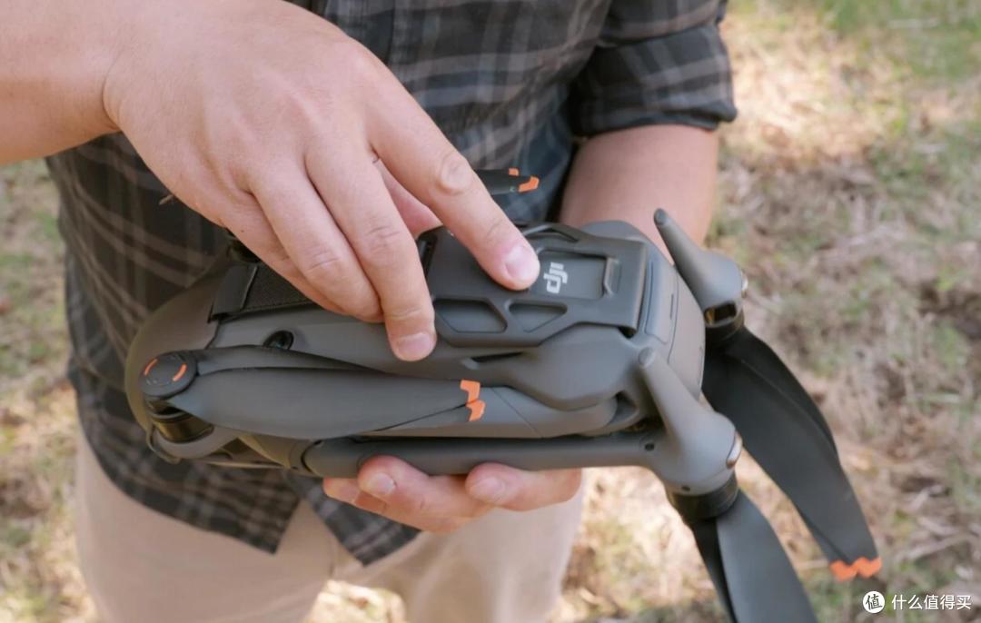 旗舰杀疯了!大疆Mavic4Pro深度评测:1亿像素+三摄云台全面进化