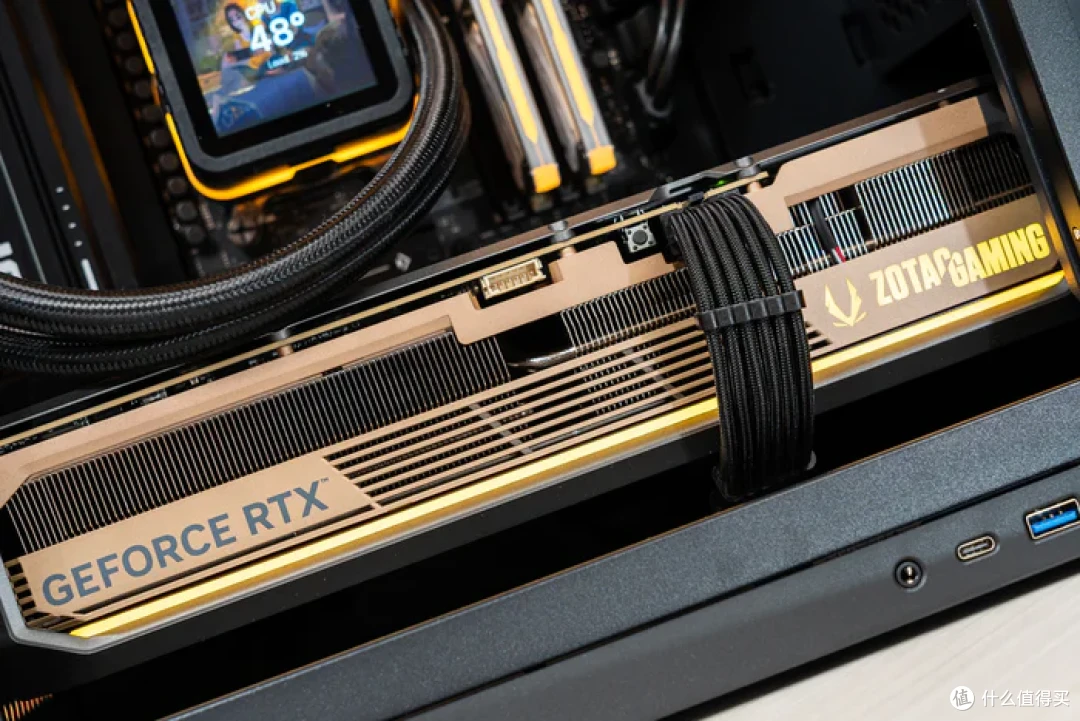 MATX小钢炮——华硕B850M重炮手+索泰5080AMP+闪鳞G600装机分享