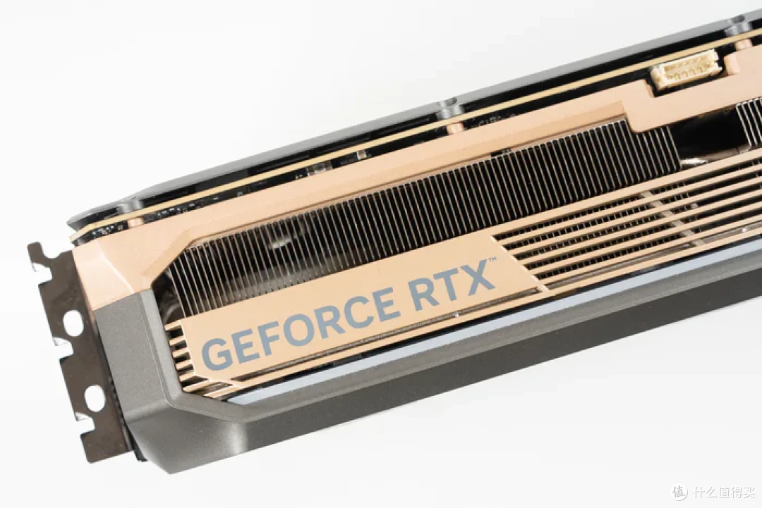 MATX小钢炮——华硕B850M重炮手+索泰5080AMP+闪鳞G600装机分享