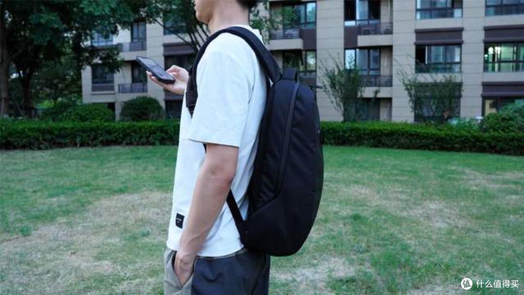 十年之约的EDC分享!苹果笔记本之外,这款INCASE背包深得我心
