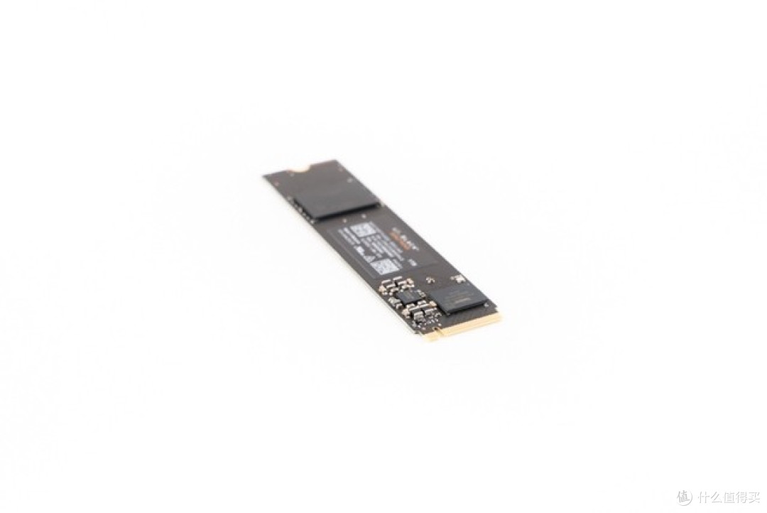 闪迪 WD_BLACK SN7100 NVMe SSD 1TB 开箱分享