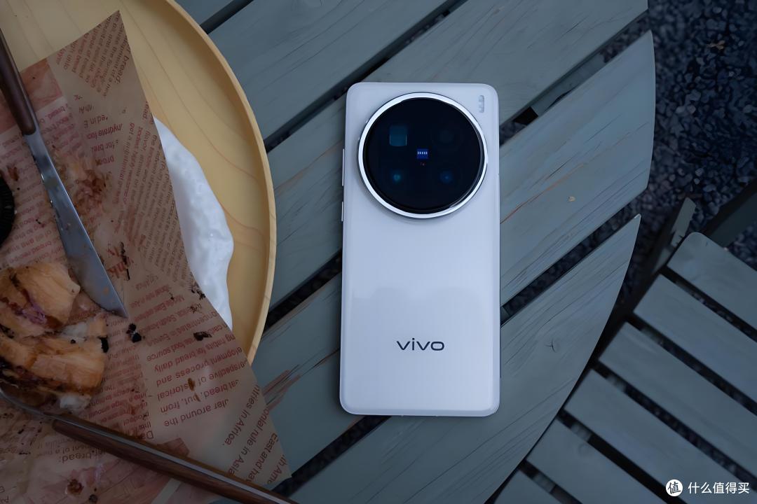 打破 “苹替” 刻板印象,vivo X200 Pro 凭实力出圈
