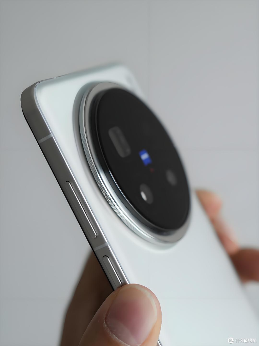 打破 “苹替” 刻板印象,vivo X200 Pro 凭实力出圈