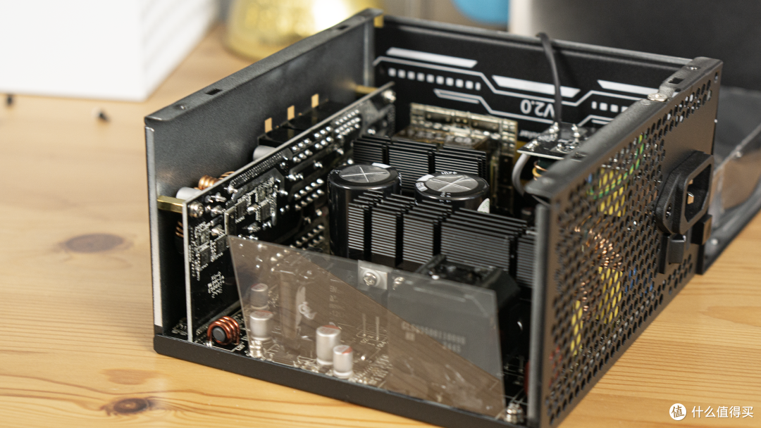 为50系列显卡做好准备！艾湃电竞GTR V2-750M非暴力拆解！