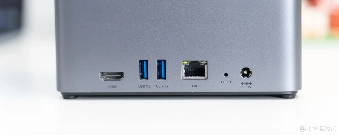 千元NAS新标杆?4盘位+2.5G+4K影音+Docker!绿联DH4300 Plus实测