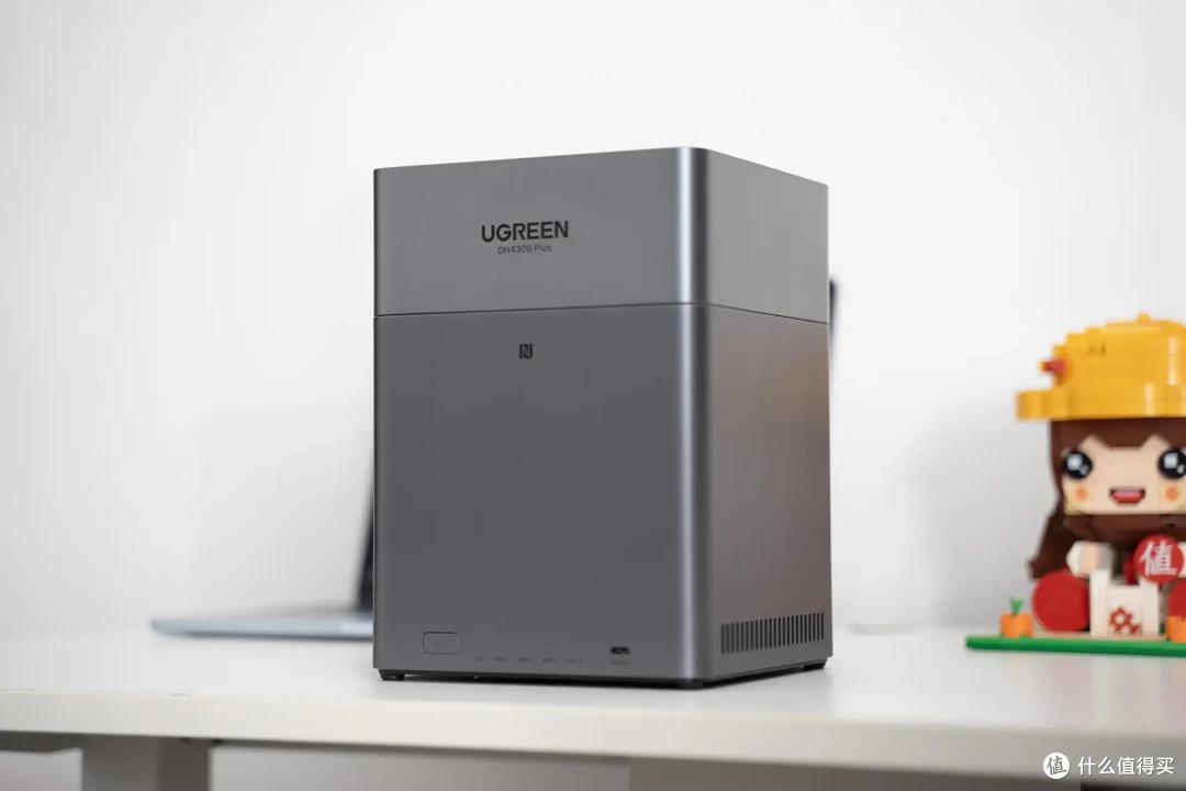 千元NAS新标杆?4盘位+2.5G+4K影音+Docker!绿联DH4300 Plus实测
