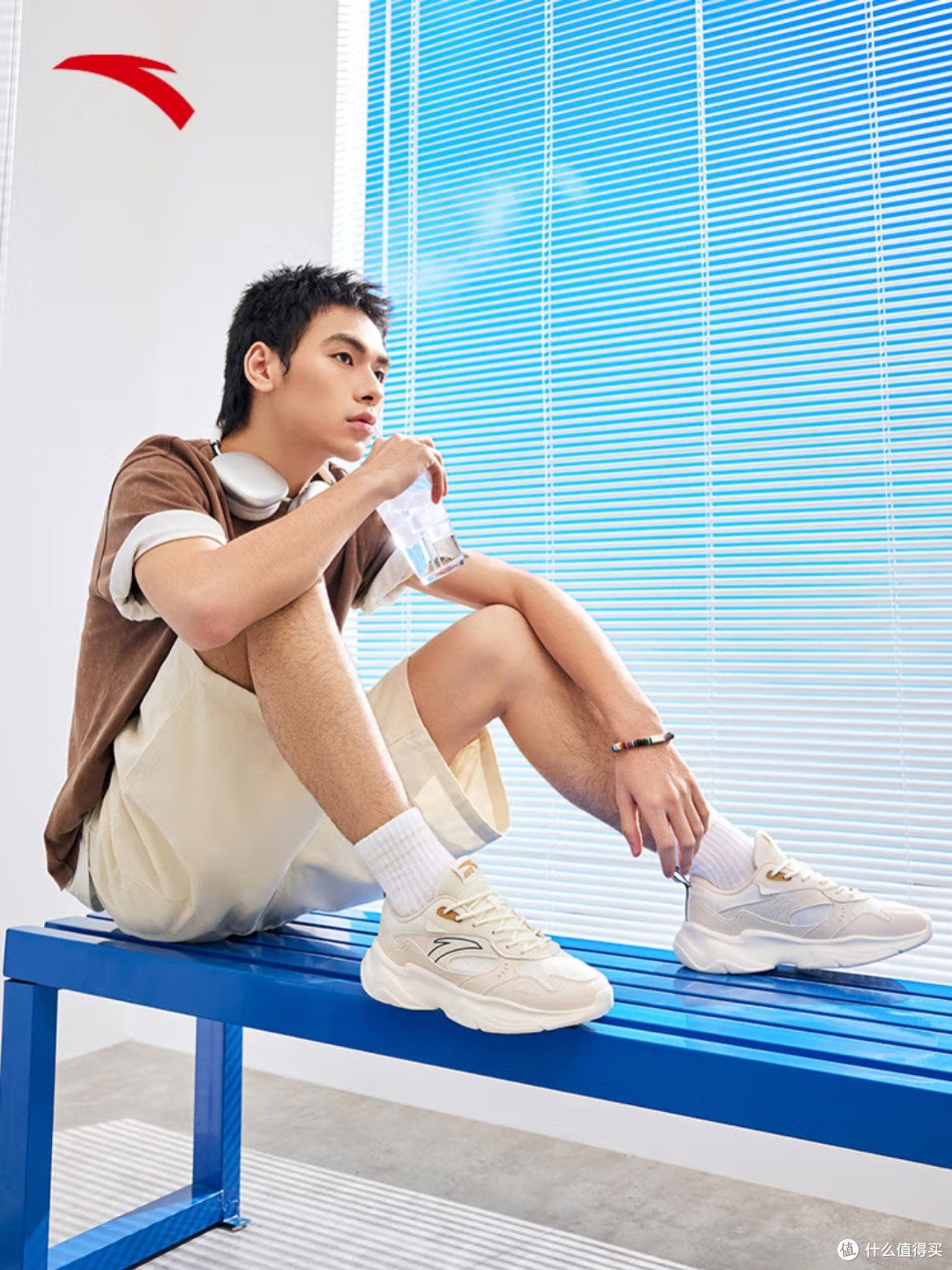 安踏小老爹鞋:夏季透气轻便