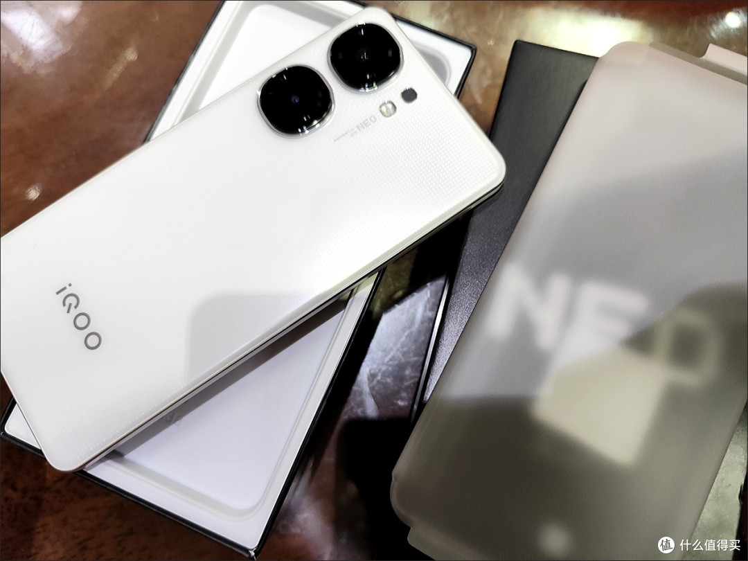iQOO Neo9,游戏体验超棒