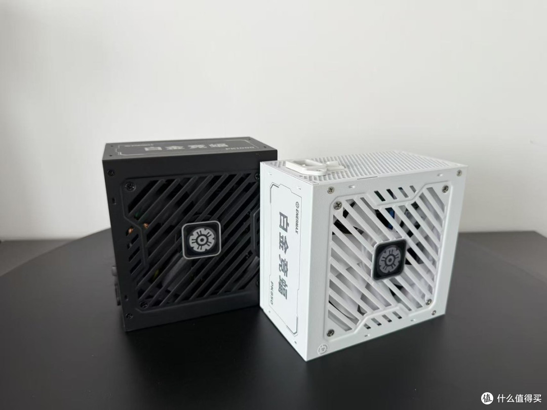 安耐美「白金竞蝠PK1000W/PK850W」电源:电脑装机的关键选择!