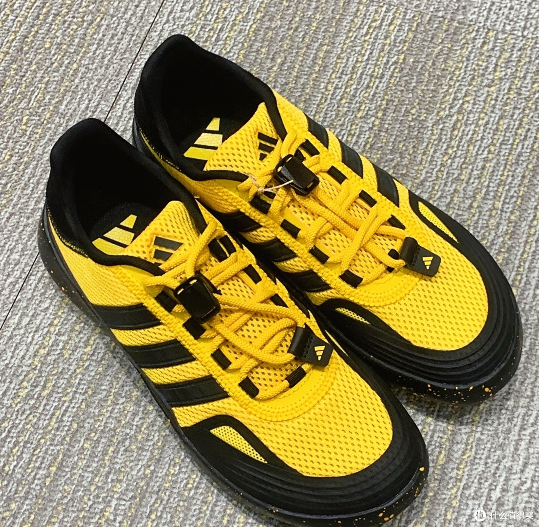 夏天户外玩耍推荐:adidas ROAMBOAT 溯溪鞋