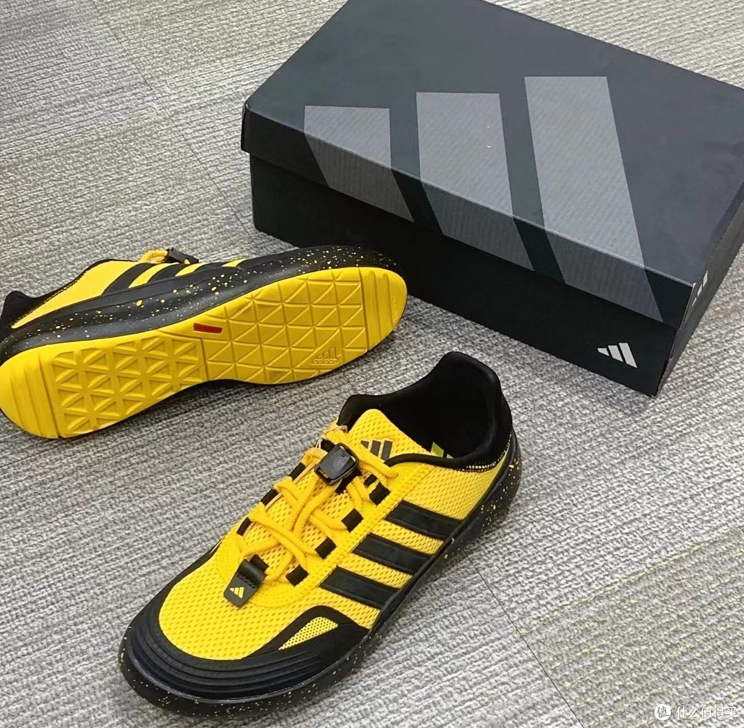 夏天户外玩耍推荐:adidas ROAMBOAT 溯溪鞋