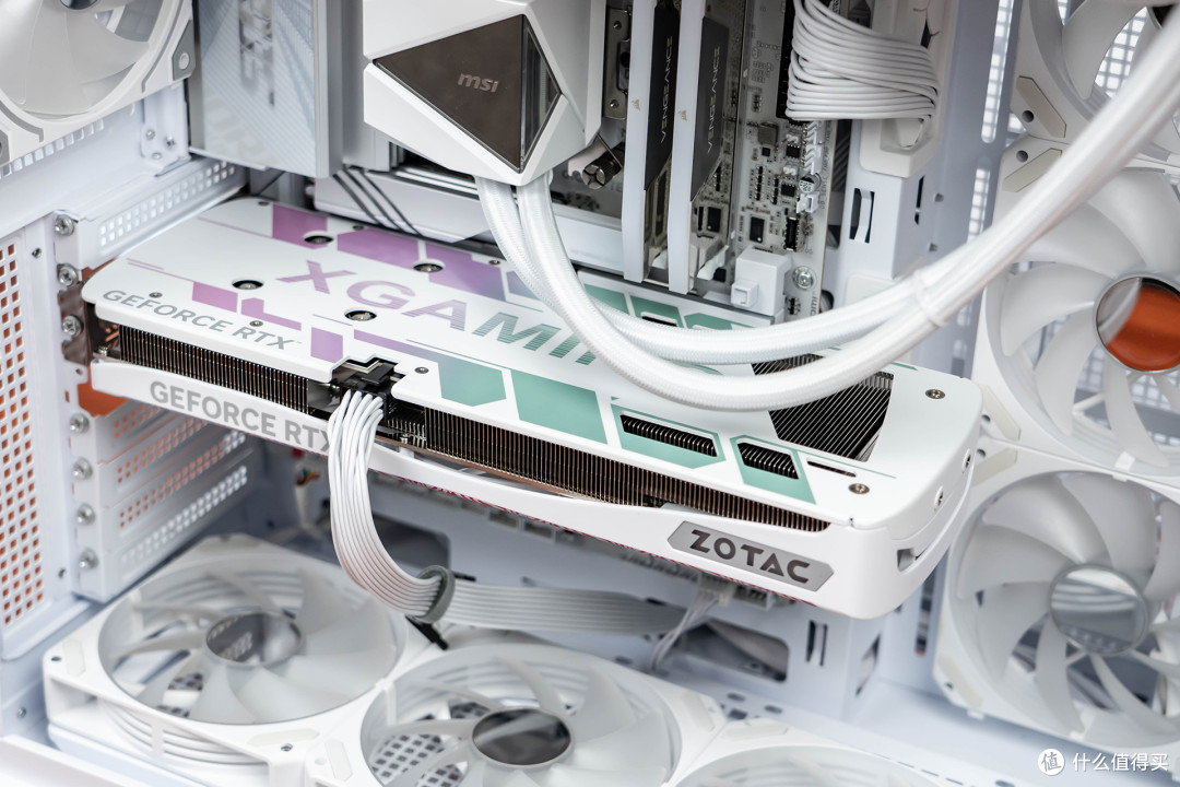 8GB显存还够不够用?索泰RTX 5060Ti 8GB XGAMING OC告诉你答案!