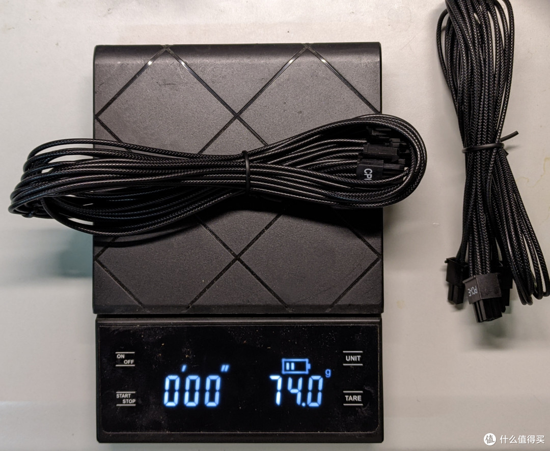 再塑白金巅峰?安耐美PK 1000W“白金竞蝠”电源拆解!