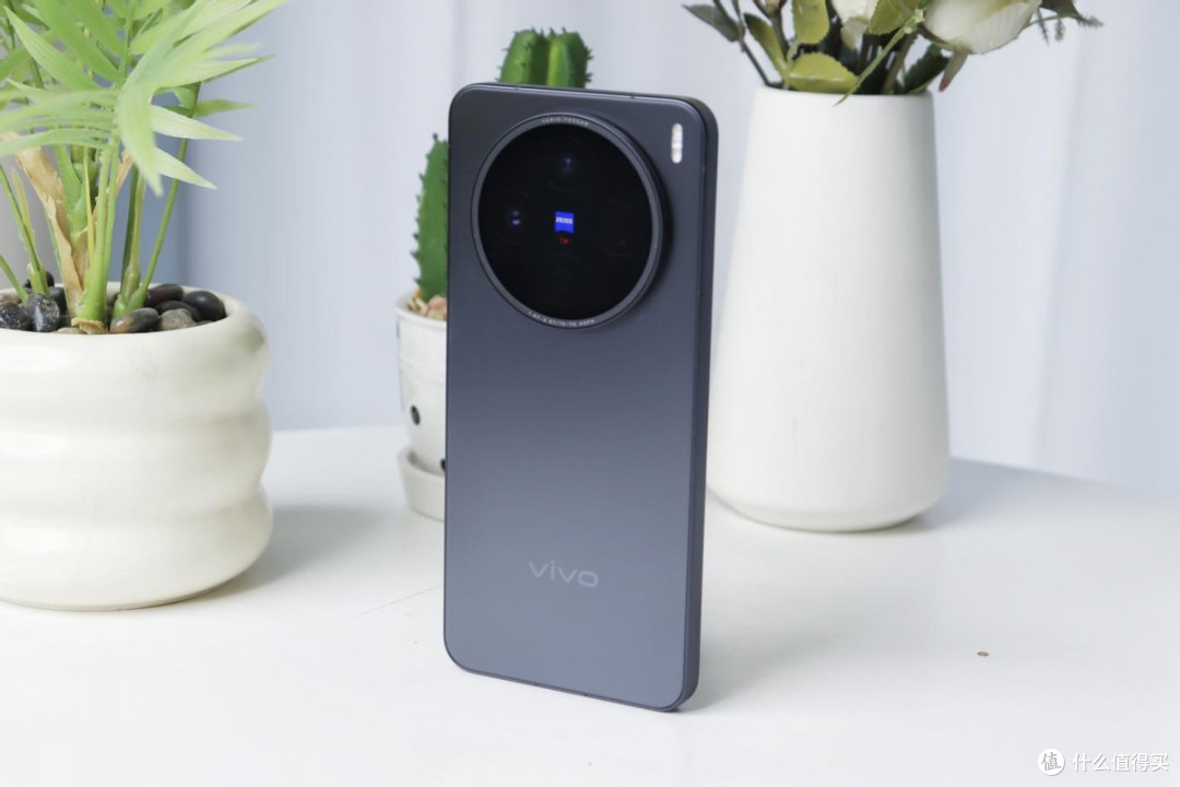 直屏旗舰新标杆,从影像到续航的vivo X200s无短板体验!