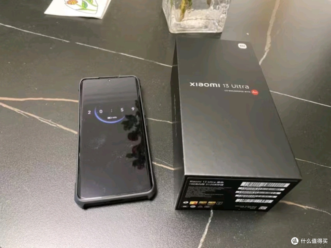 小米13Ultra：徕卡光学全焦段四摄加持，2K超色准屏尽显旗舰风采