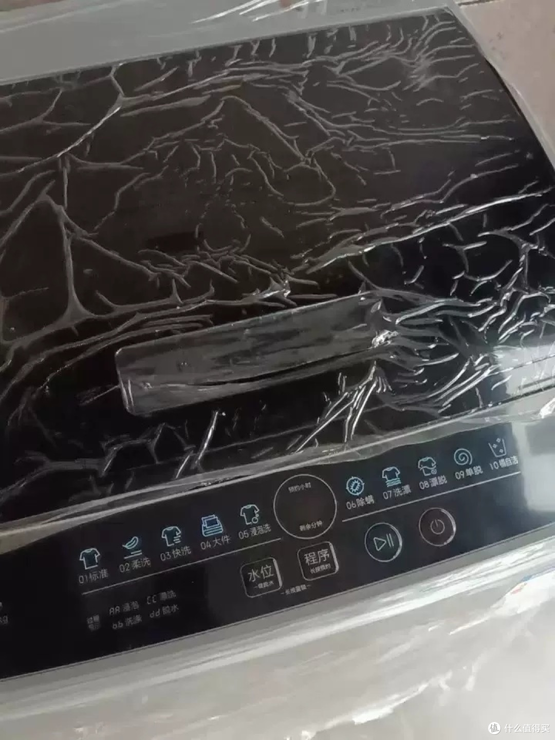 TCL洗衣机:强劲清洁与静音运行