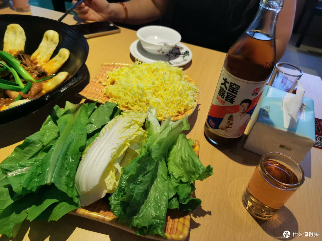 地锅鸡又好吃又划算,姐妹再聚