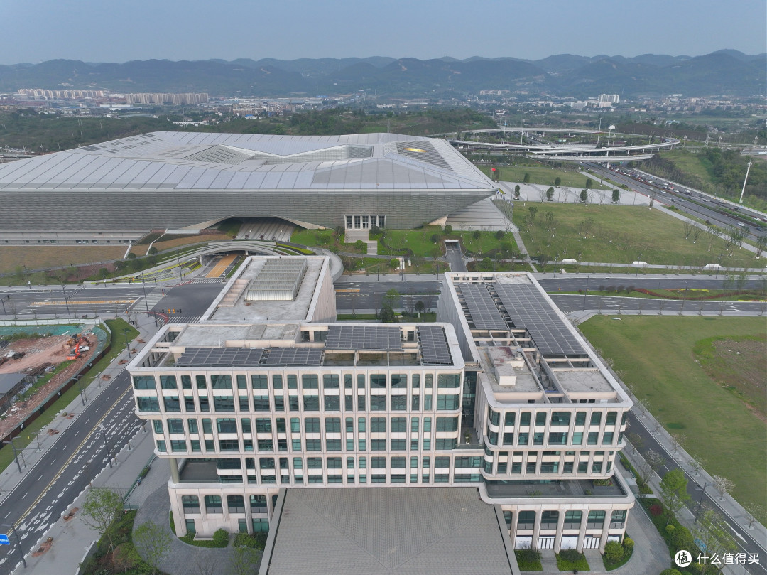 品牌典范值得褒奖!重庆科学会堂华邑酒店 行政露台套房 体验