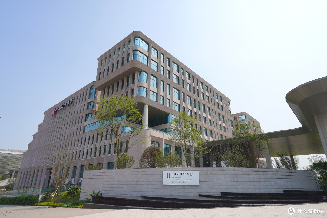 品牌典范值得褒奖!重庆科学会堂华邑酒店 行政露台套房 体验