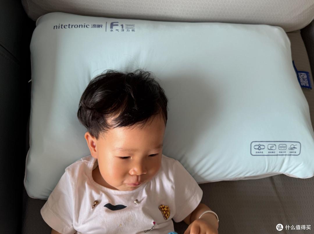 天呐!添眠水气浮力枕简直是睡眠“魔法枕”