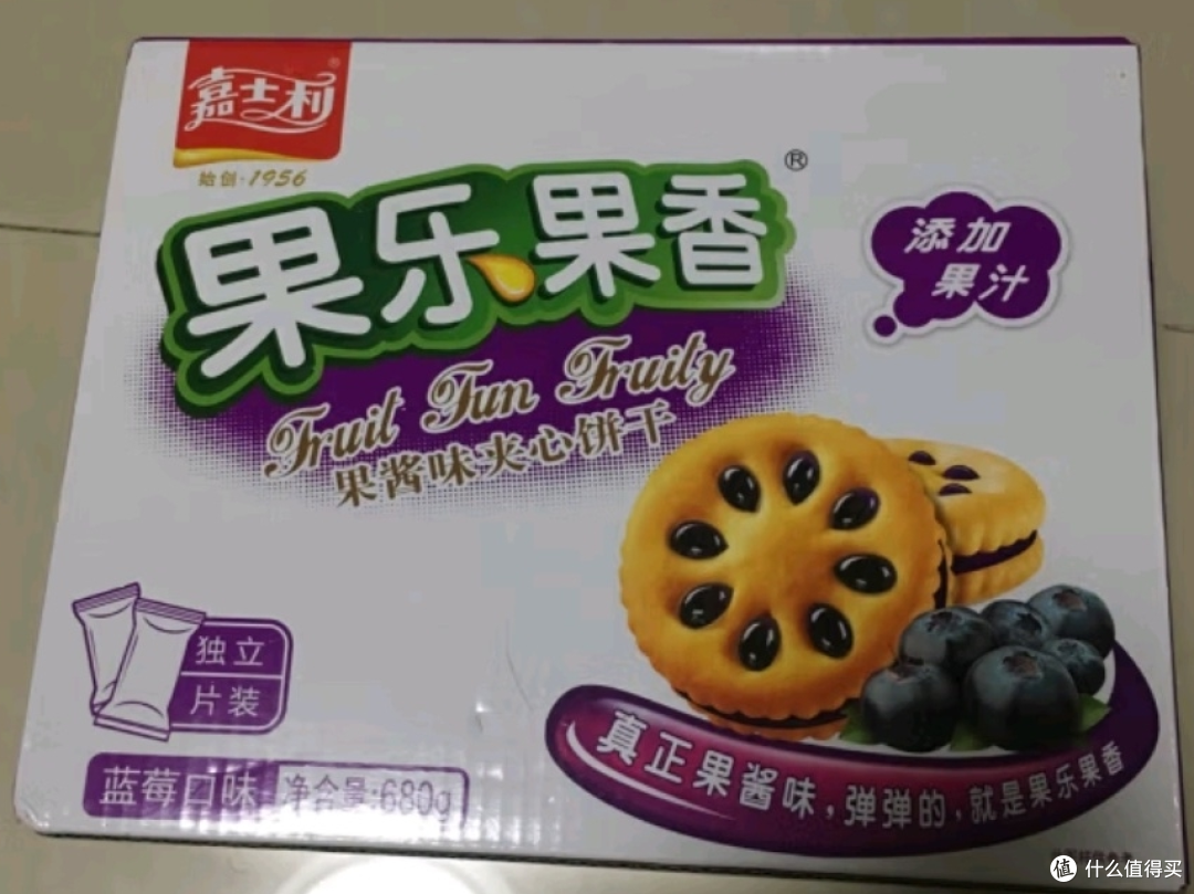 嘉士利果乐果香:美味与欢乐的夹心盛宴