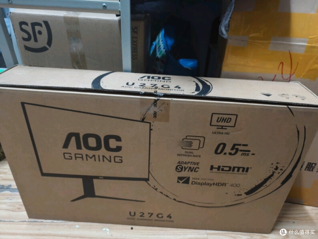 电竞玩家的信仰之选:AOC宙斯盾U27G4显示器