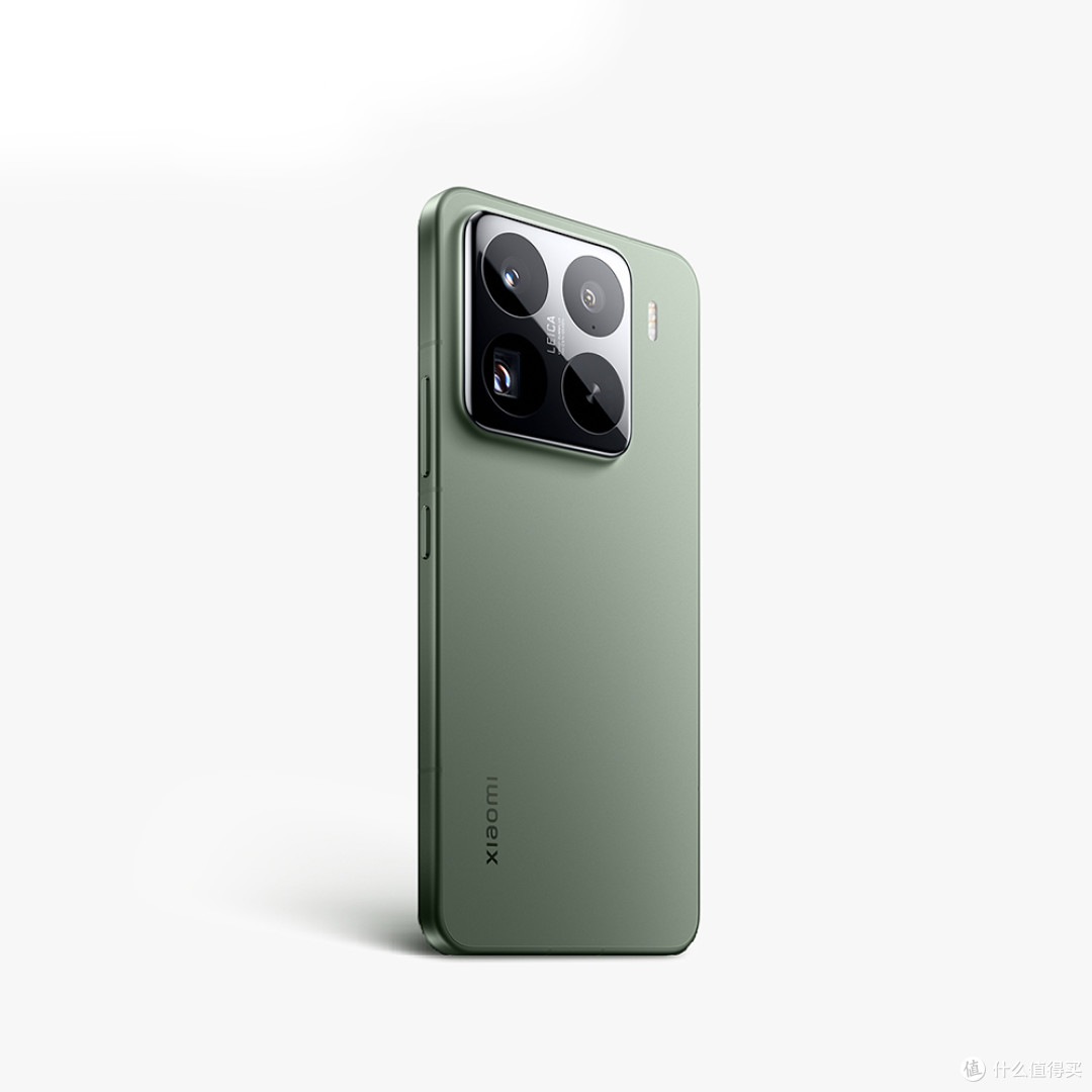 16GB+1TB下跌1000元,M9直屏+骁龙8至尊版,小米15开始大跳水