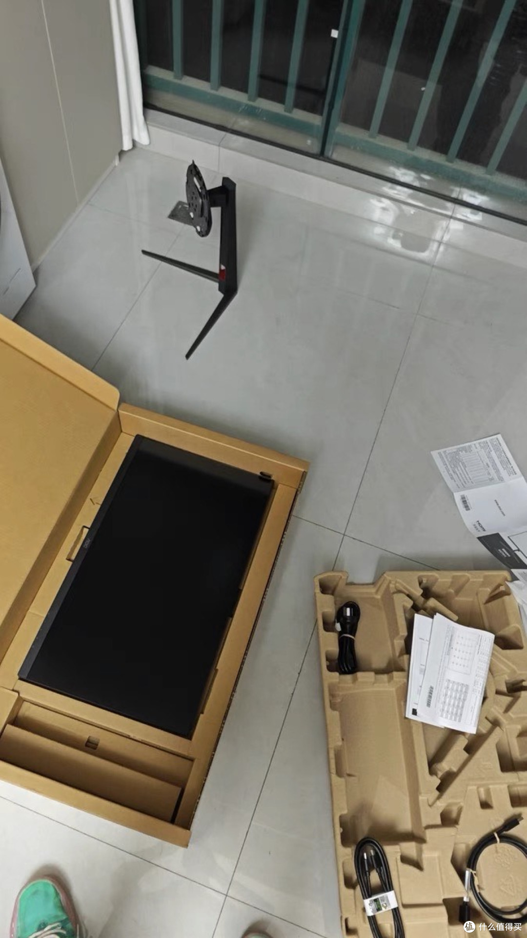AOC U27G4显示器:4K与FHD的双模体验
