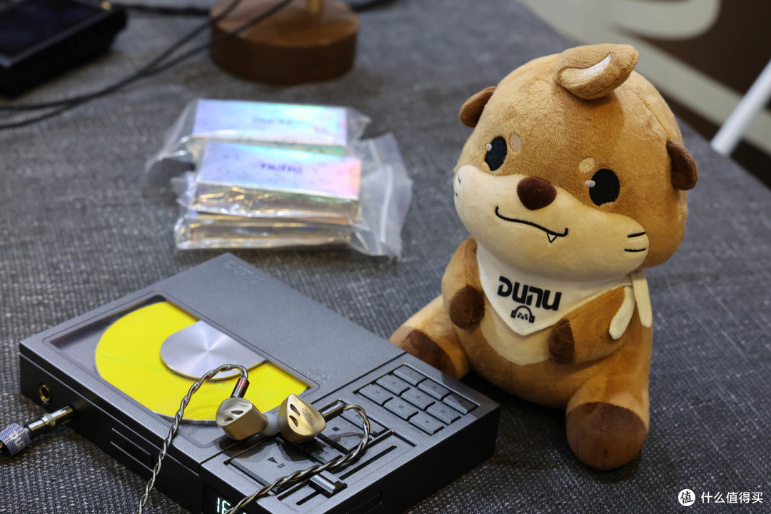 耳边前线 | 新品接连登台!小公举带你回顾2025深圳音响耳机展!