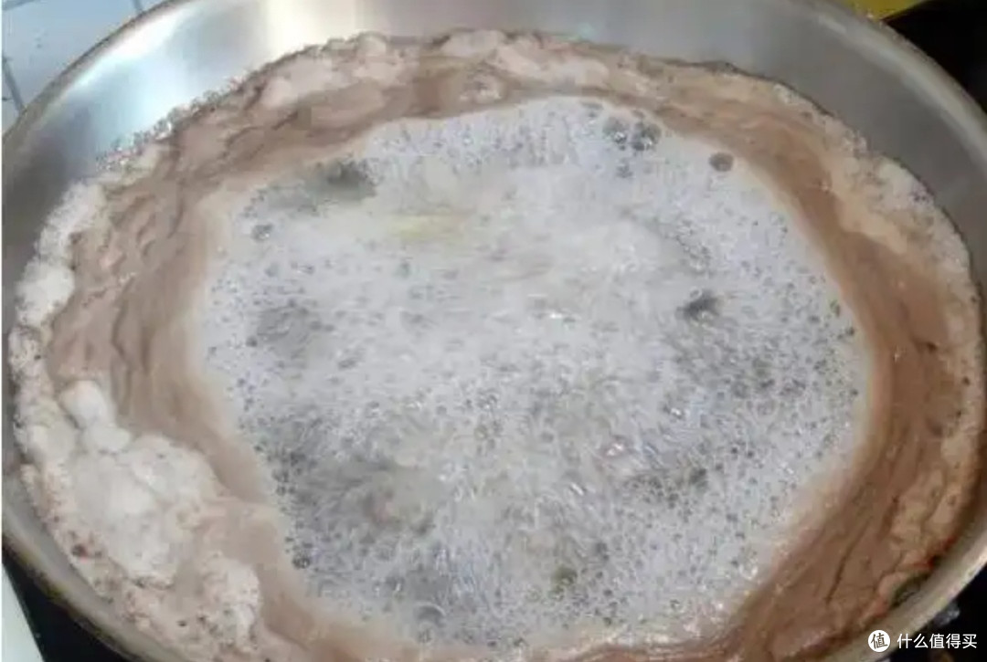 肉食水里浮沫:是脏东西还是精华?该留还是该弃?