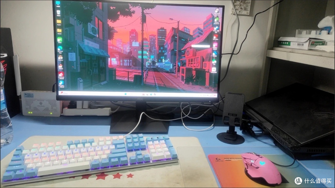 游戏玩家必看！AOC U32G4ZMN打造顶级电竞桌搭

