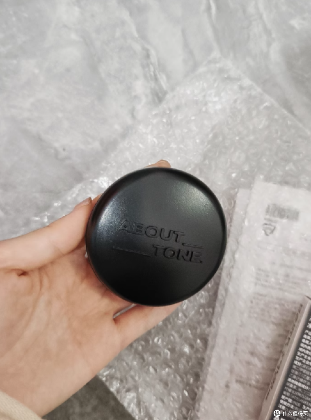 邂逅关于TONE,解锁马卡龙黑色粉饼的定妆魔法