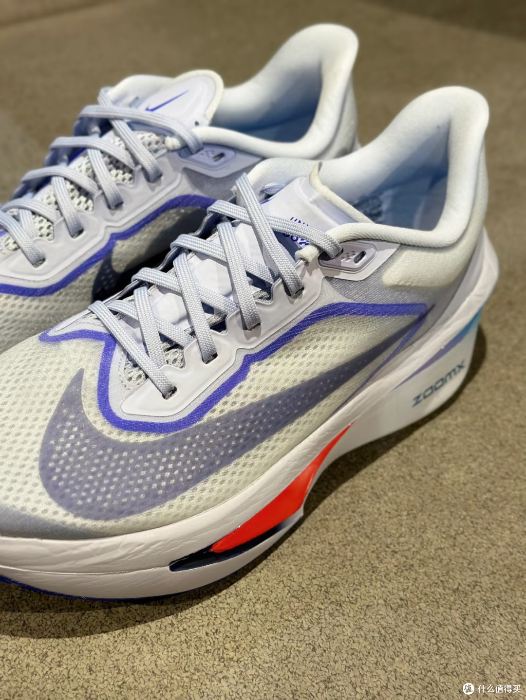 Nike Zoom Fly 6:简约设计的极致体验!