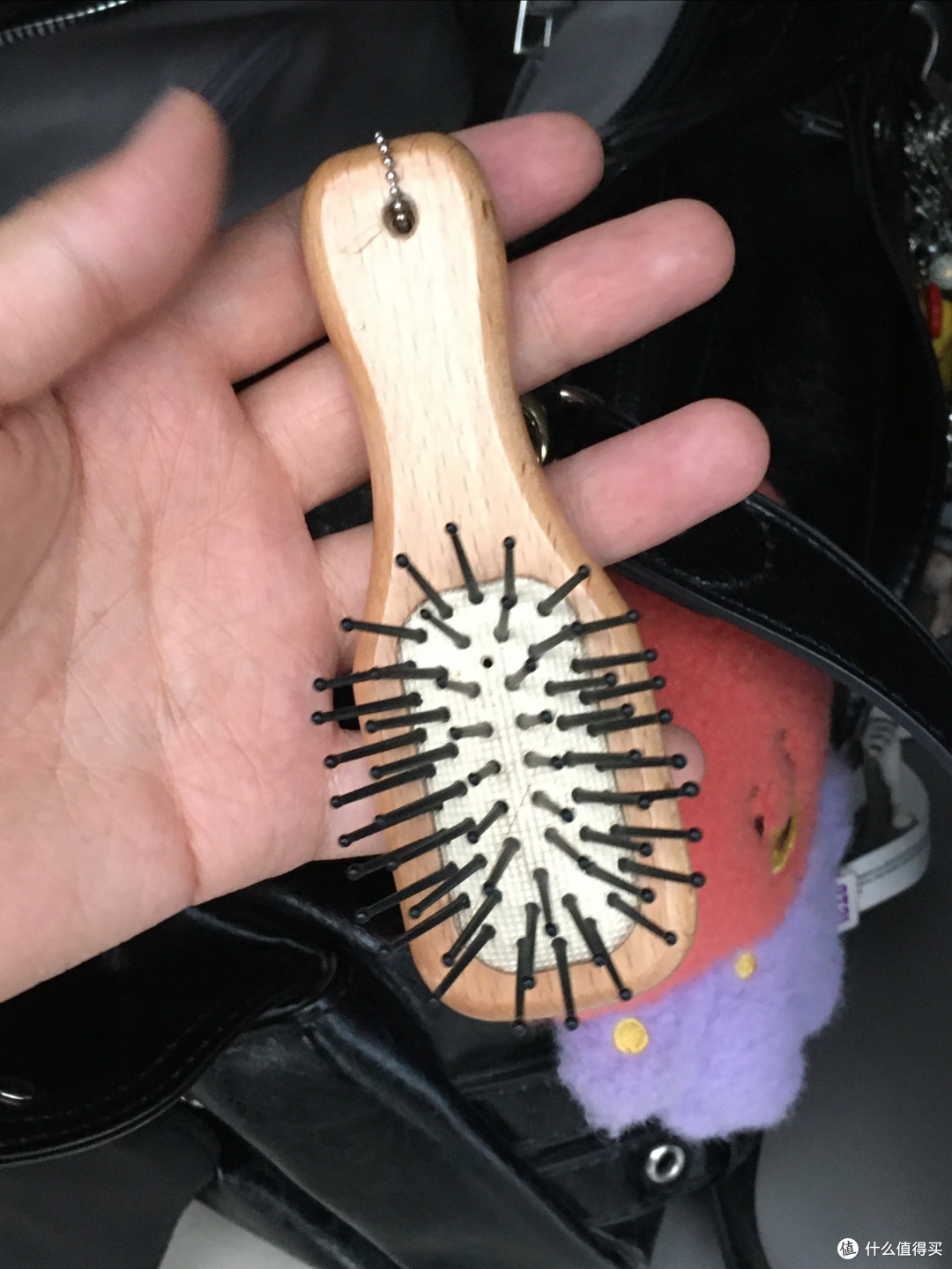 mini梳子挂在包包上刚刚好