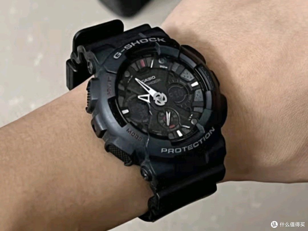 卡西欧G-SHOCK GA-120：硬核机能风，解锁男生腕间的潮流荷尔蒙