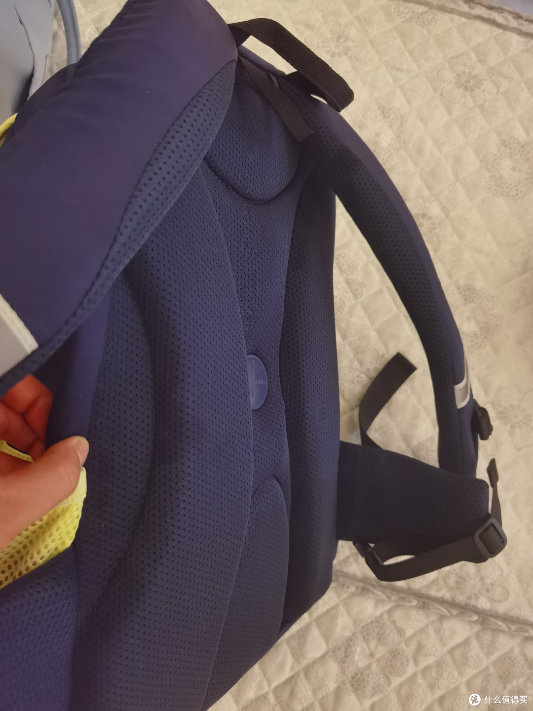 科学护脊与安全防护兼备：江博士小学入学书包深度测评分享