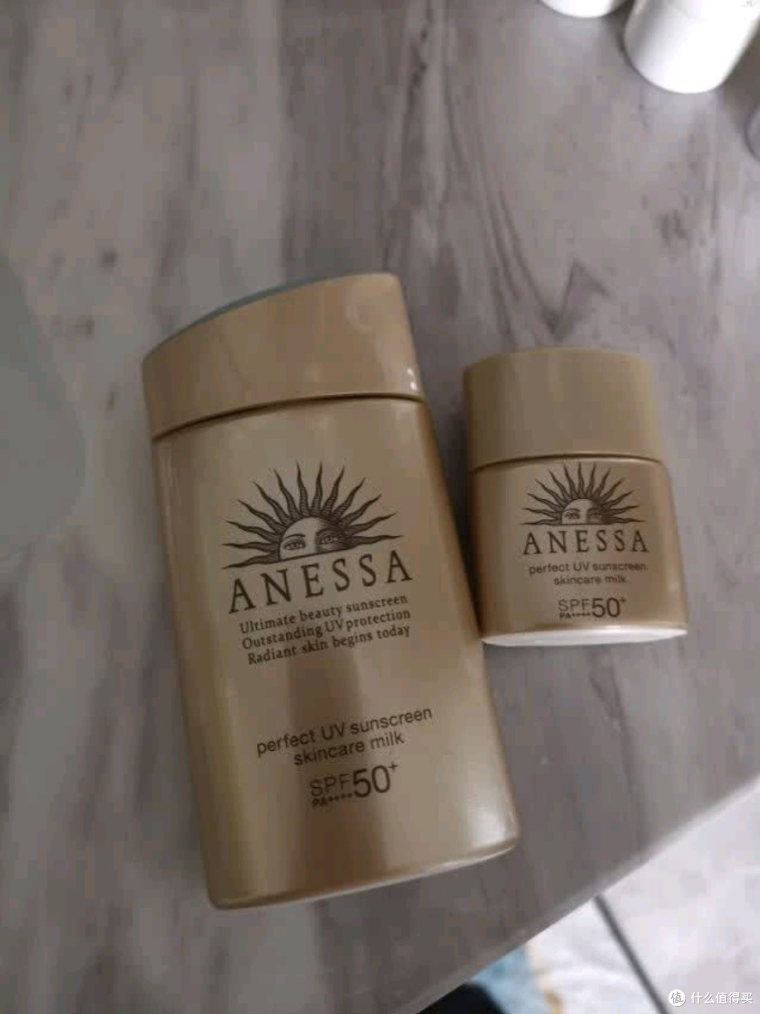 安热沙（Anessa）智感倍护防晒乳20mL小金瓶：高倍防护，智能抗光