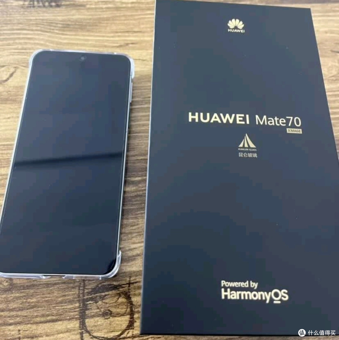 从苹果转投安卓,华为Mate 70真的香麻了!