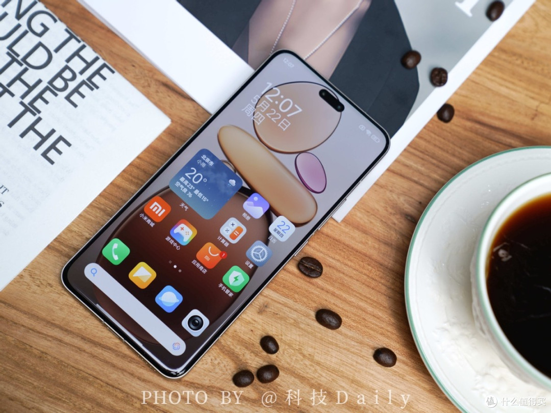 小米Civi 5 Pro冰美式,最适合年轻人的旗舰手机