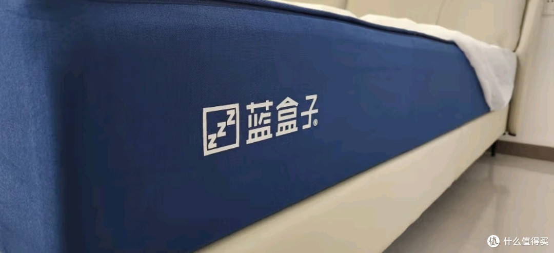 蓝盒子Z1床垫测评|躺进五星酒店的温柔乡