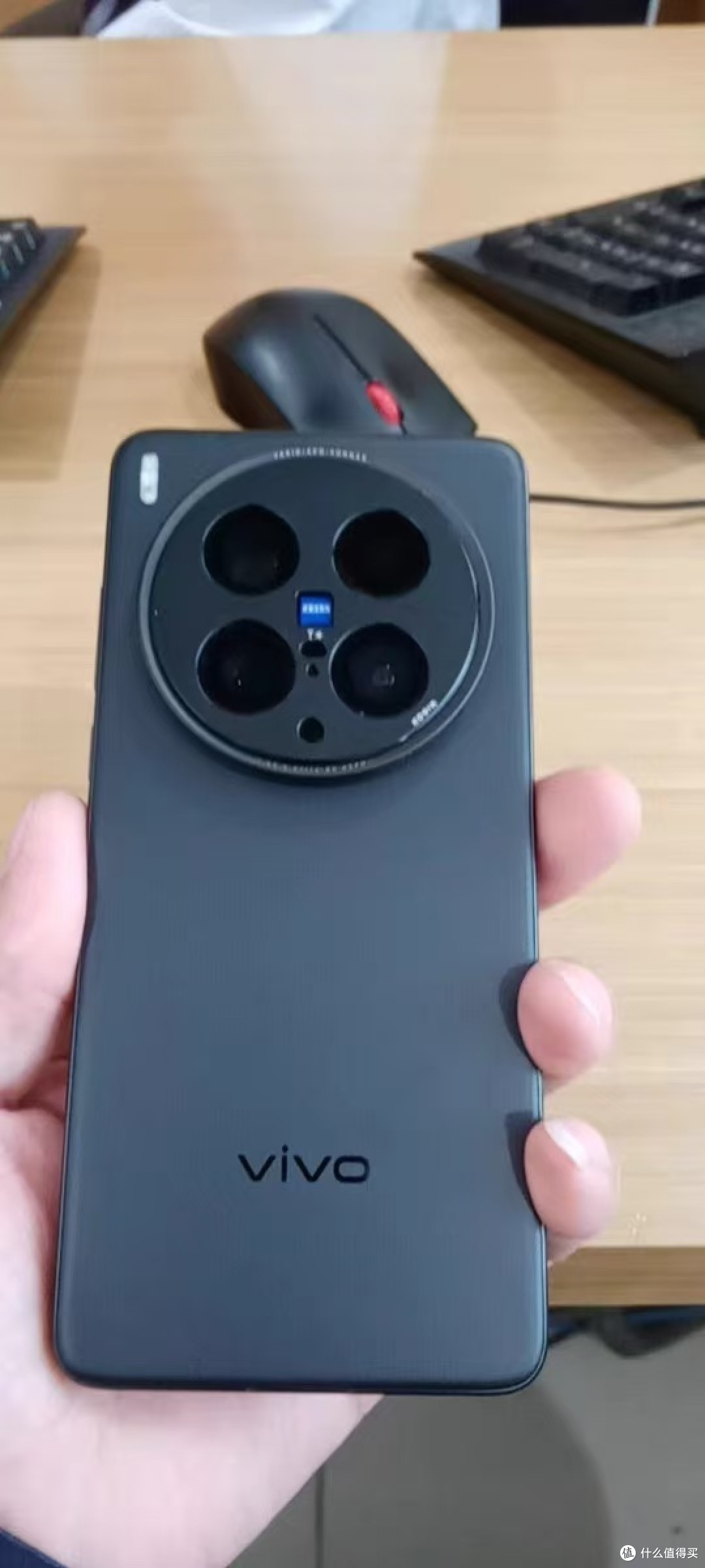 告别高价“肾机”!vivo X200 Ultra,苹果平替之光