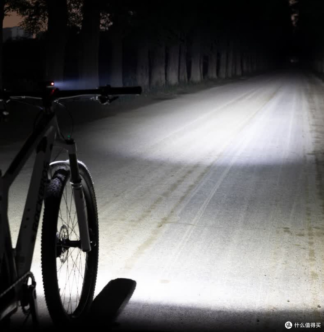 洛克兄弟自行车灯RHL800:夜骑出行的可靠伙伴