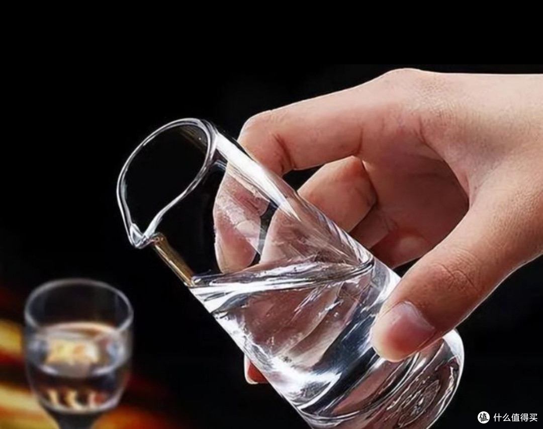 泸州老窖福禄自在红葫芦定制酒:传统与心意的佳酿之选