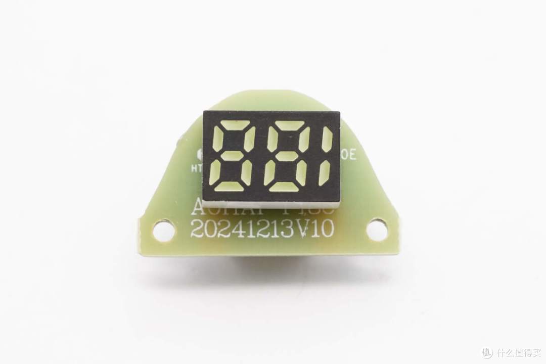 自带USB-C线还配置1A1C接口,一加150W超级闪充移动电源拆解