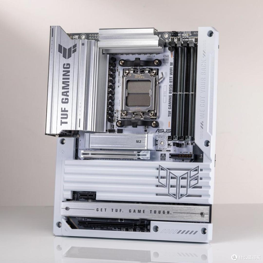 聚焦COMPUTEX 2025 华硕主板创11项超频新纪录!