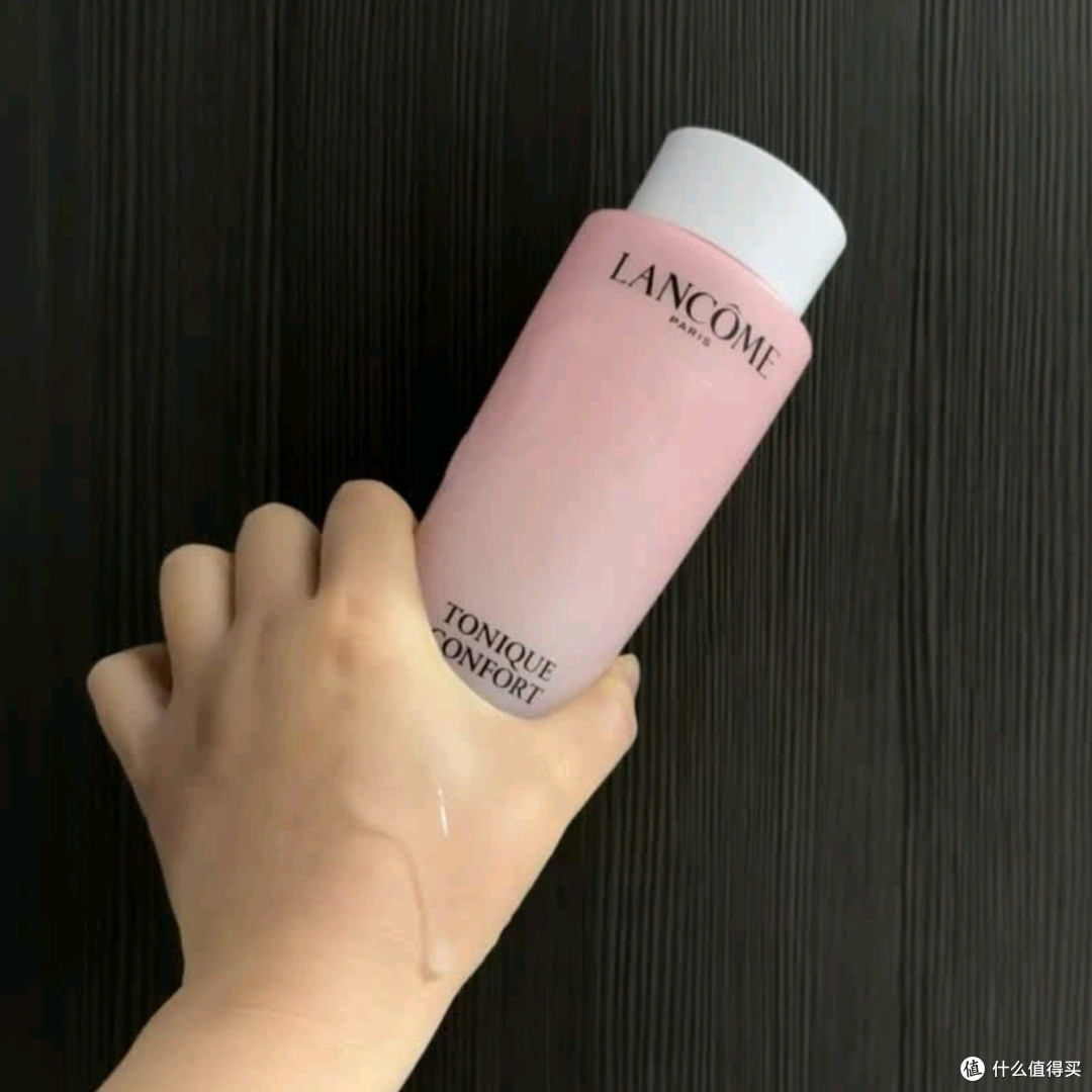 兰蔻大粉水礼盒：生日惊喜，开启女友的水润美肌之旅