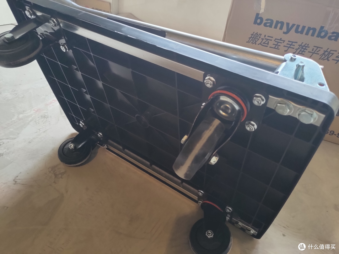小推车,装修的家庭建议都备一辆。